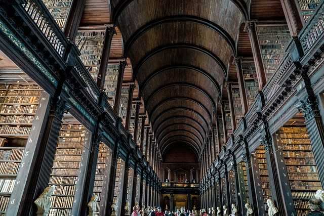 listing card gallery